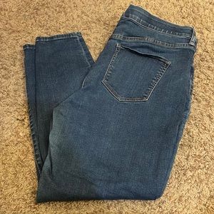Ava viv worn once